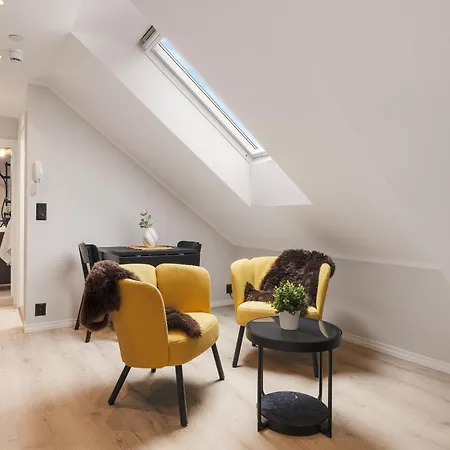 Rosenberg Apartment *
